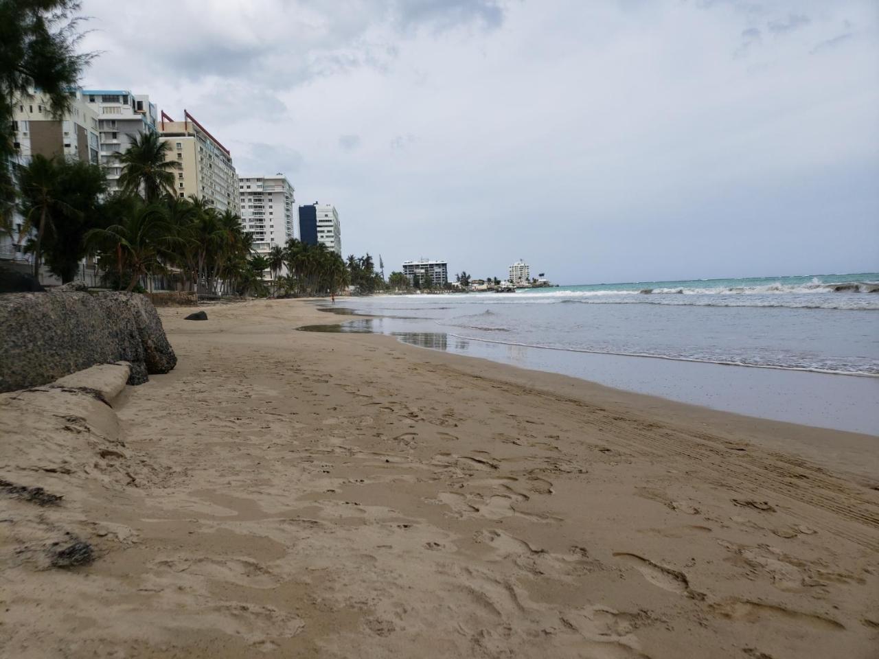 サンジョアンBeach Front Apt Isla Verde 3アパートメント エクステリア 写真